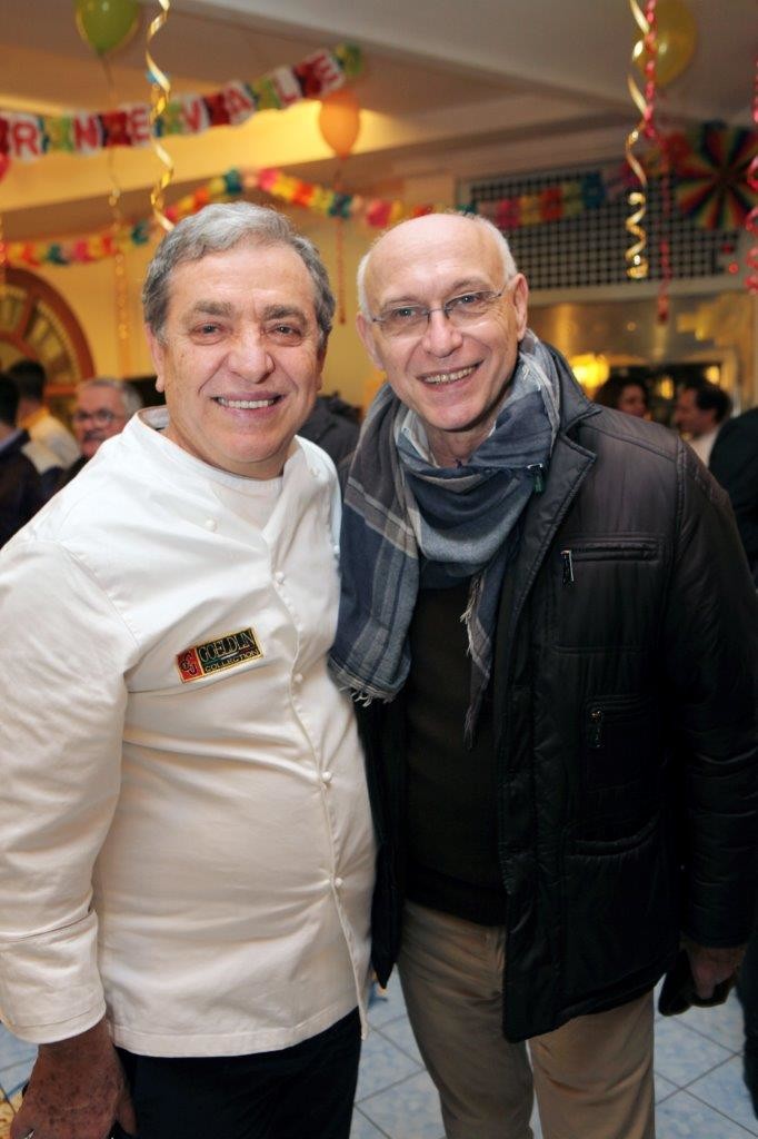 il Gran maestro della ristorazione e delegato campano dei Discepoli di Auguste Escoffier chef Nicola Di Filippo insieme al maestro Mario Maglione IMG_6401
